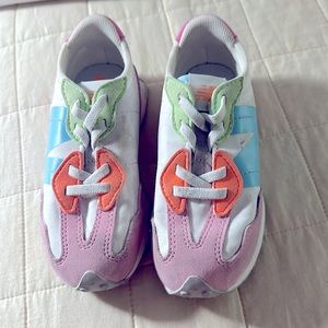 New Balance 327 "White/pink/blue/green” size 10T